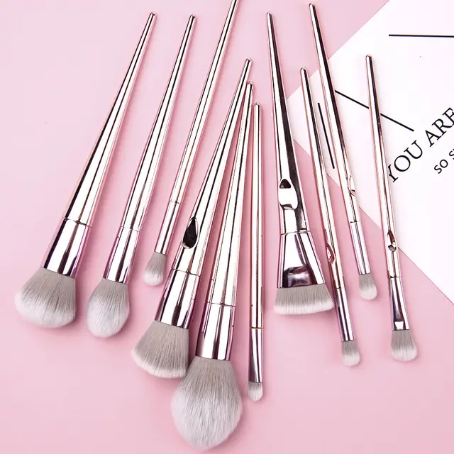 OtwoO Chrome Makeup Brushes