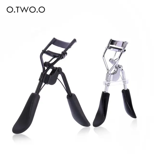 OtwoO Black / Silver Eyelash Curler