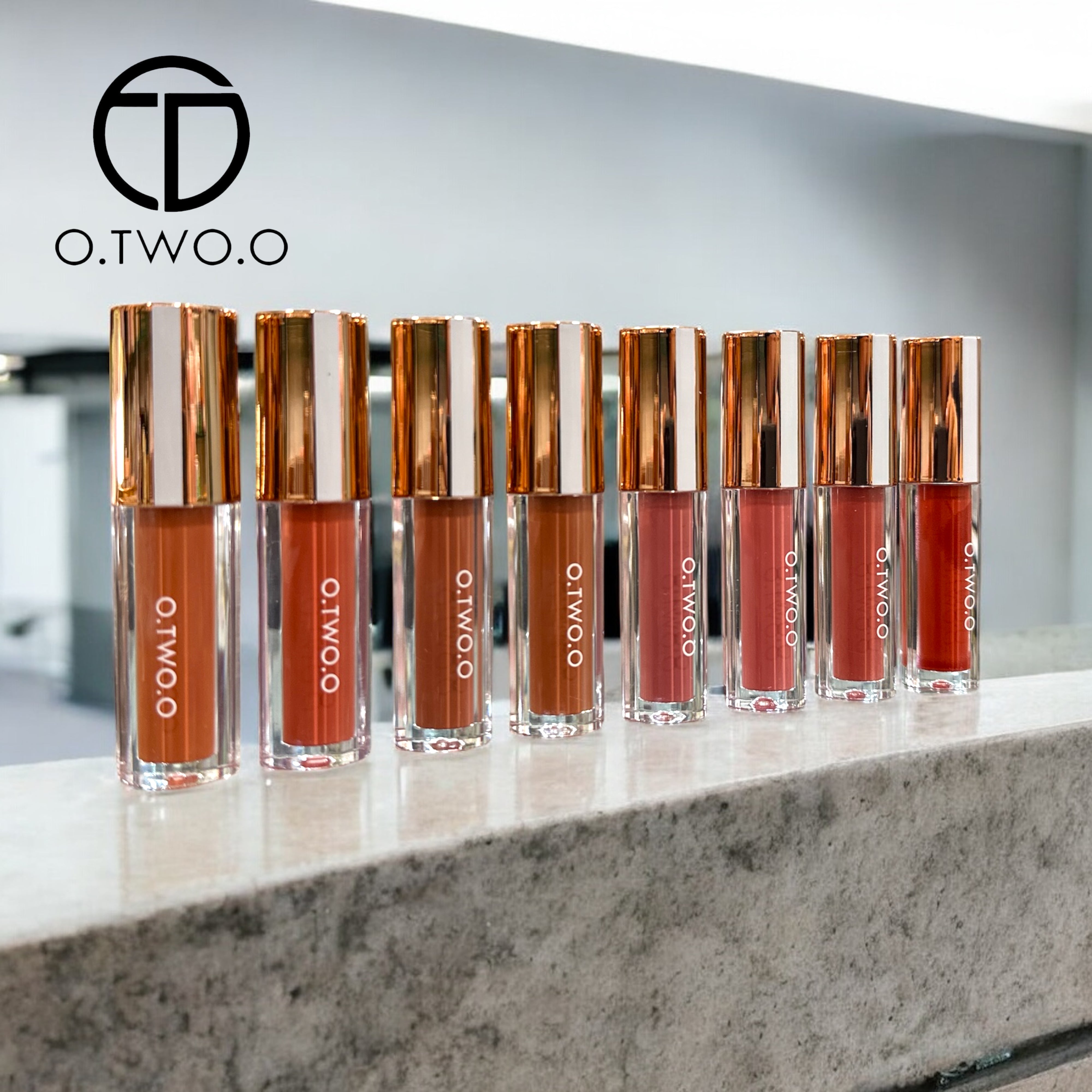 Otwoo Light Cloudy Matte Lipgloss