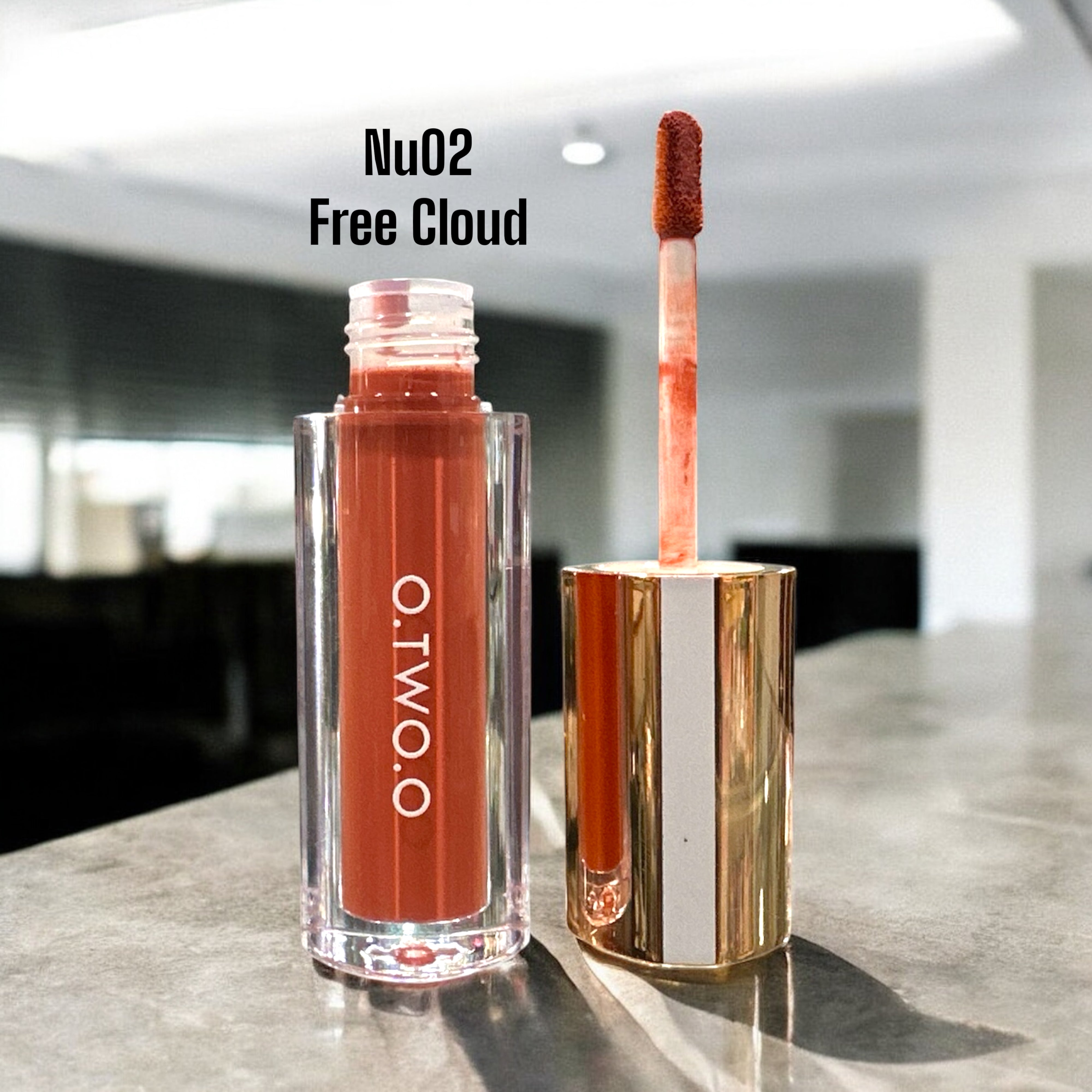 Otwoo Light Cloudy Matte Lipgloss